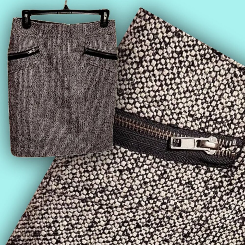 SKIRT Size SMALL FOREVER 21 COLOR black & white Tweed Miniskirt
